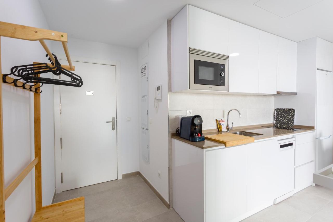 Poseidon Beach Apartment & Parking By Cadiz4Rentals Экстерьер фото