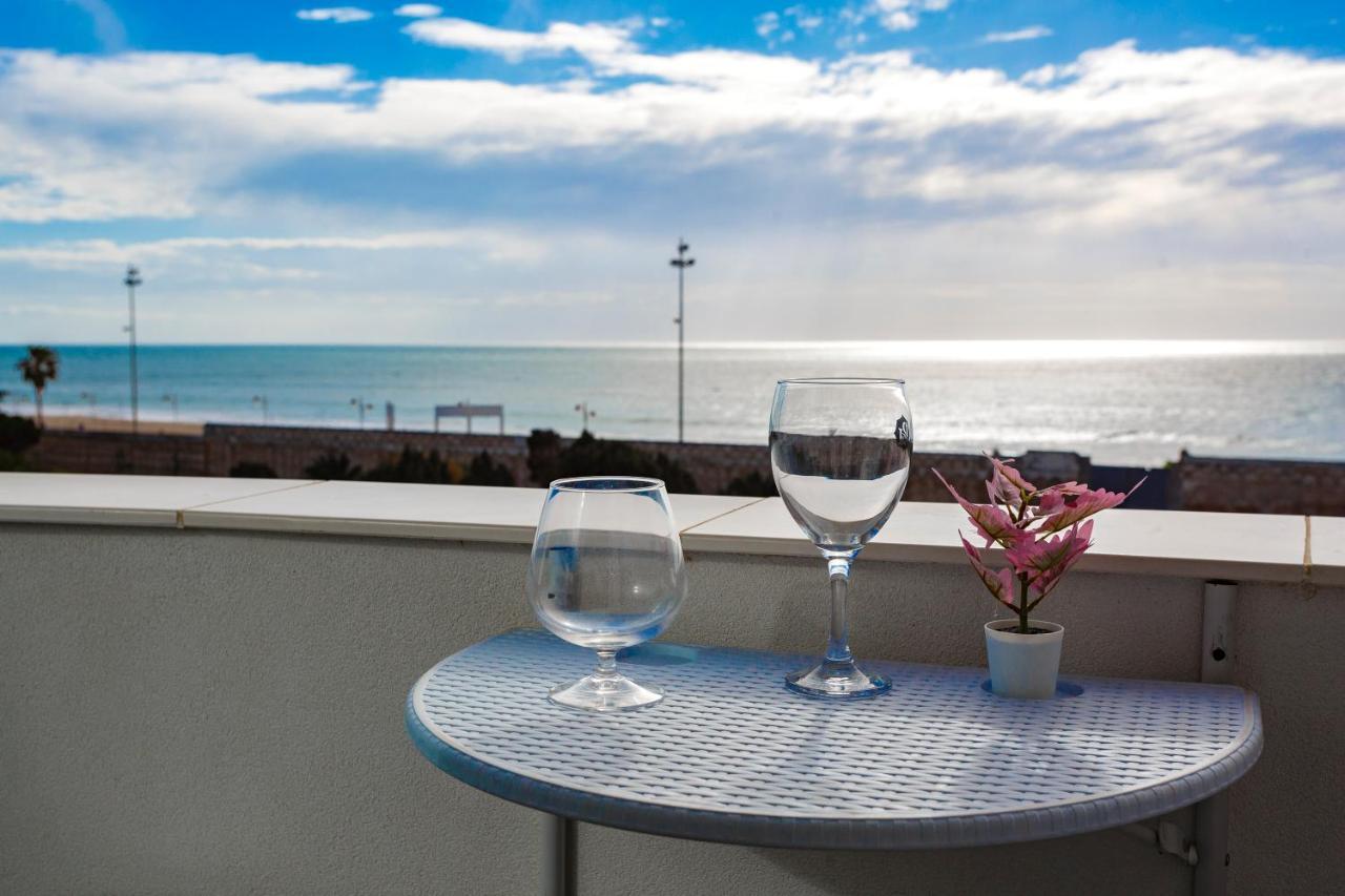 Poseidon Beach Apartment & Parking By Cadiz4Rentals Экстерьер фото