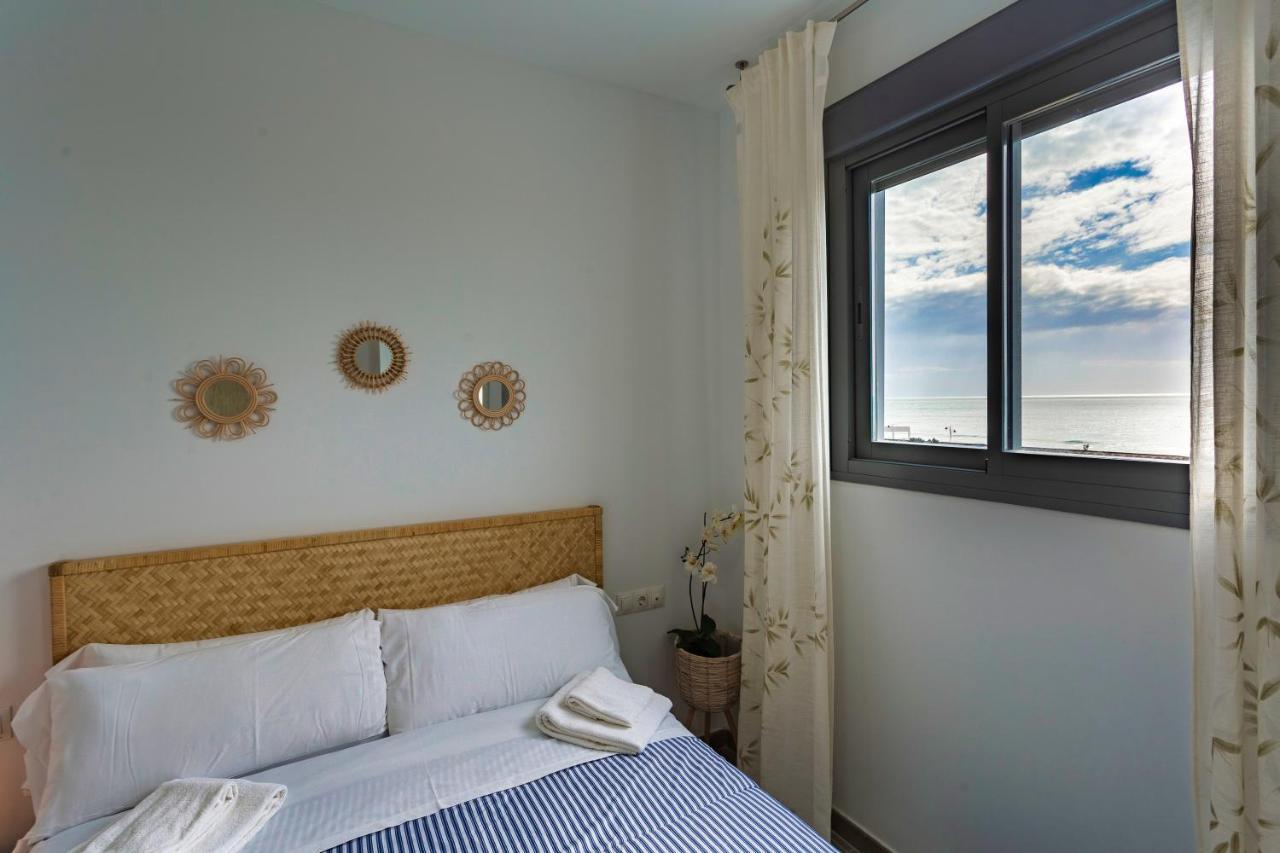 Poseidon Beach Apartment & Parking By Cadiz4Rentals Экстерьер фото